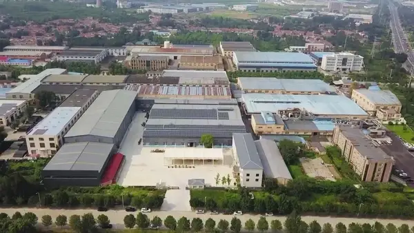 Панорамный вид завода площадью 20 000 м²